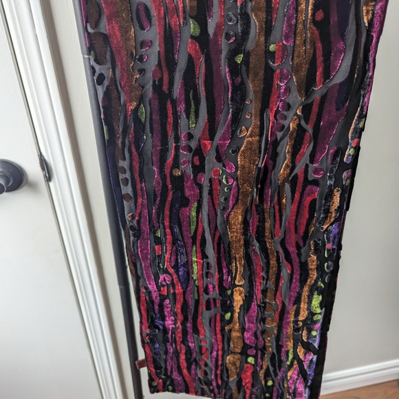 Danier Accessories - Danier Vintage Multicolor Velvet Abstract Scarf